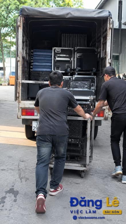 TUYỂN TÀI XẾ XE TẢI CHỞ HÀNG - BẰNG B2