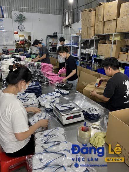 TUYỂN NAM/NỮ SẢN XUẤT GIÀY DÉP