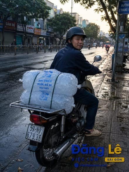 TUYỂN NAM GIAO HÀNG ĐÁ BI XE MÁY