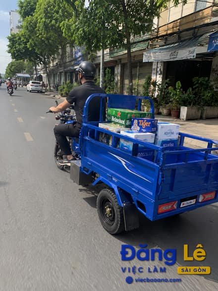 TUYỂN NAM GIAO HÀNG BIA NƯỚC NGỌT - XE BA GÁC