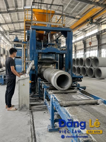 TUYỂN NAM CÔNG NHÂN SẢN XUẤT BÊ TÔNG